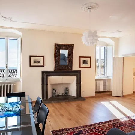 Casa Clara - A Due Minuti Dalla Piazza Del Comune *