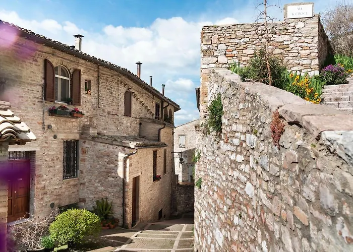 Casa Clara - A Due Minuti Dalla Piazza Del Comune Appartamento