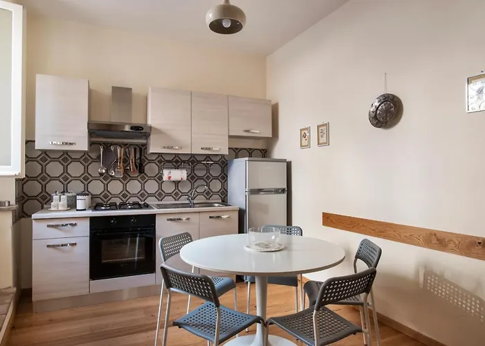 Casa Clara - A Due Minuti Dalla Piazza Del Comune Appartamento