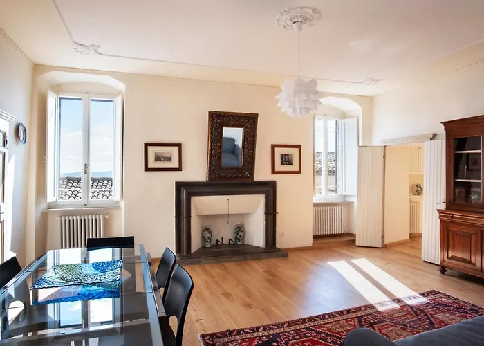 Casa Clara - A Due Minuti Dalla Piazza Del Comune *